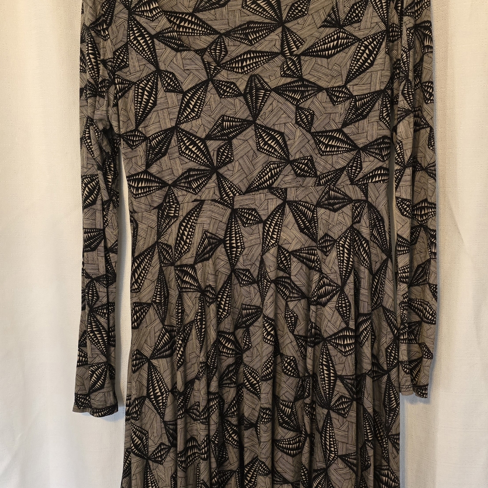The Pyramid Collection Black and Cream Geometric Dress Boat Neck Pockets Size M - Picture 8 of 10